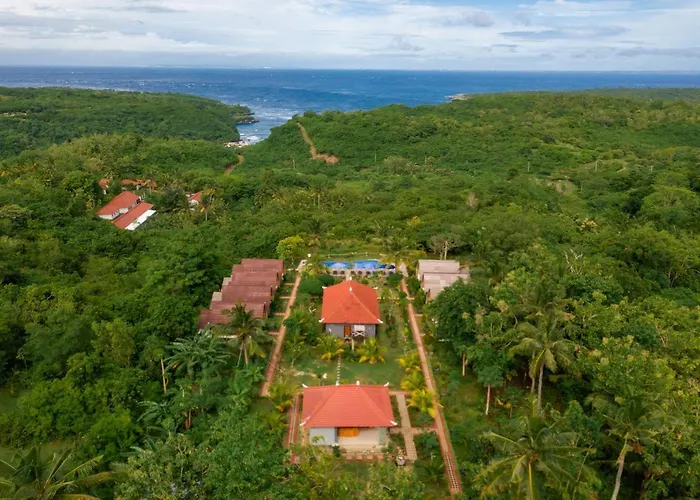 Penida Sunset Ocean View Holiday park 3*