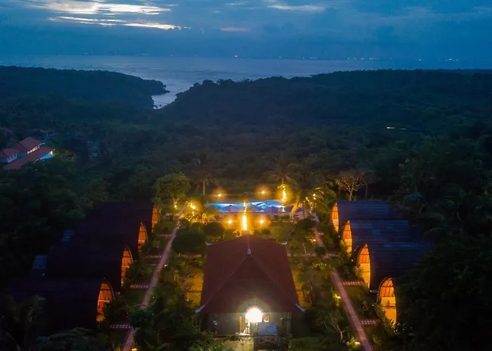 Penida Sunset Ocean View Holiday park Sakti
